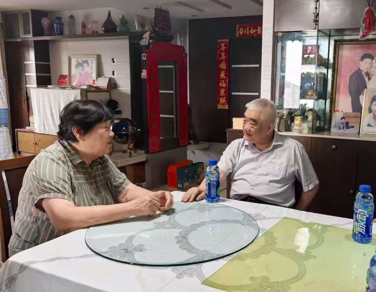 市国动办开展“送清凉”走访慰问活动